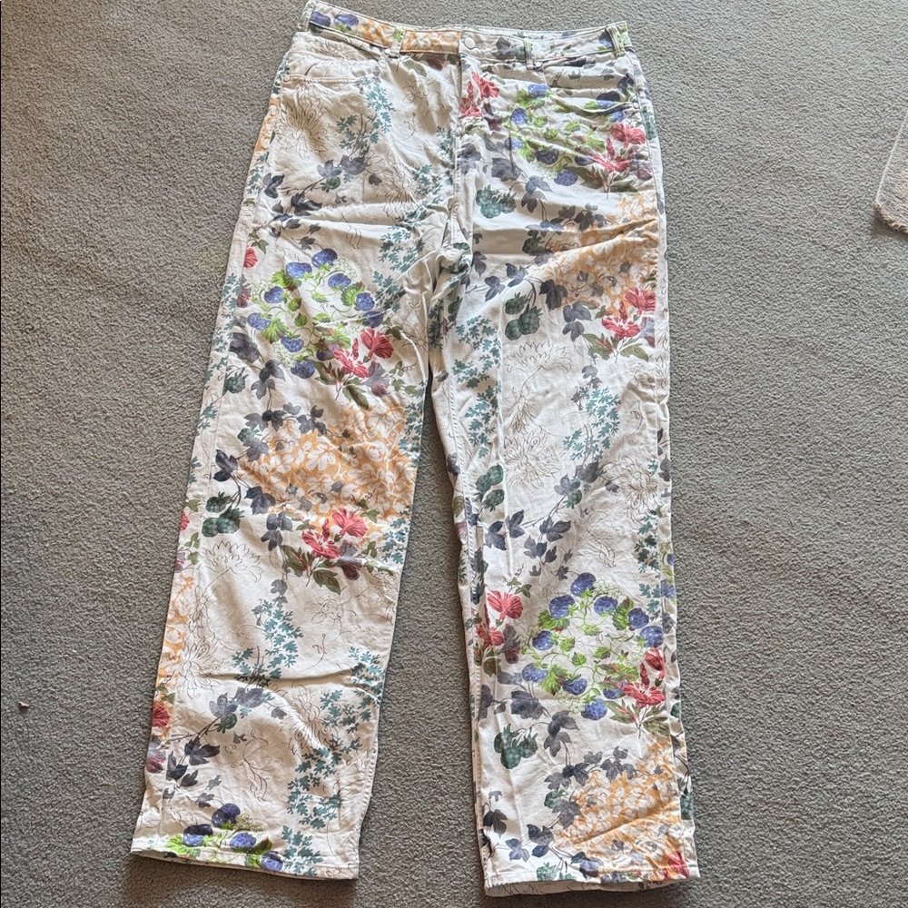 Pilcro Cream and Green Patterned Pants